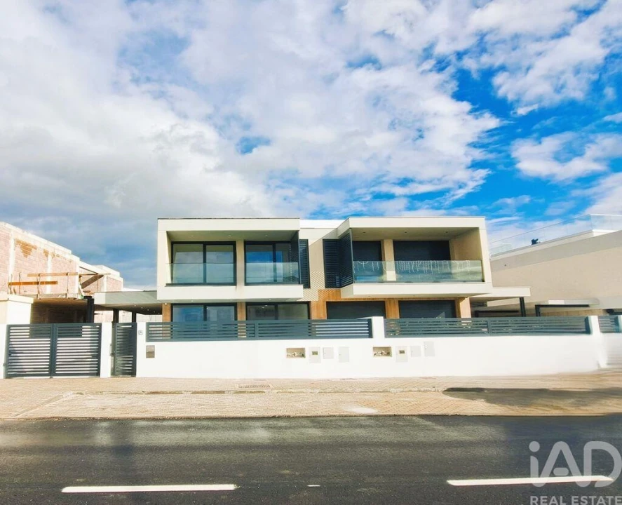 Moradia T4 para Venda em Ericeira Foto 27