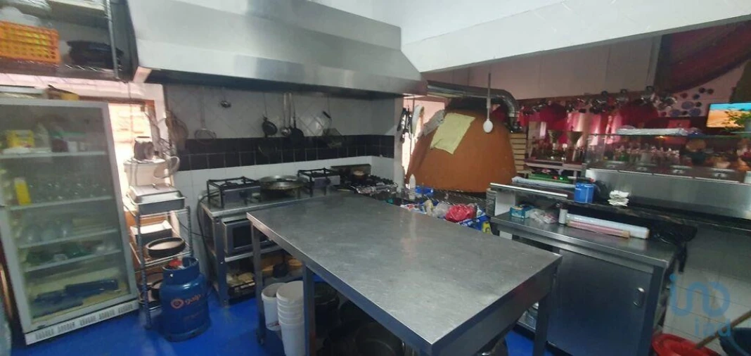 Loja para Venda em Almada, Cova da Piedade, Pragal e Cacilhas Foto 9