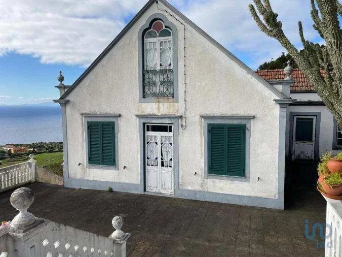 Moradia T5 para Venda em Santo Amaro Foto 6