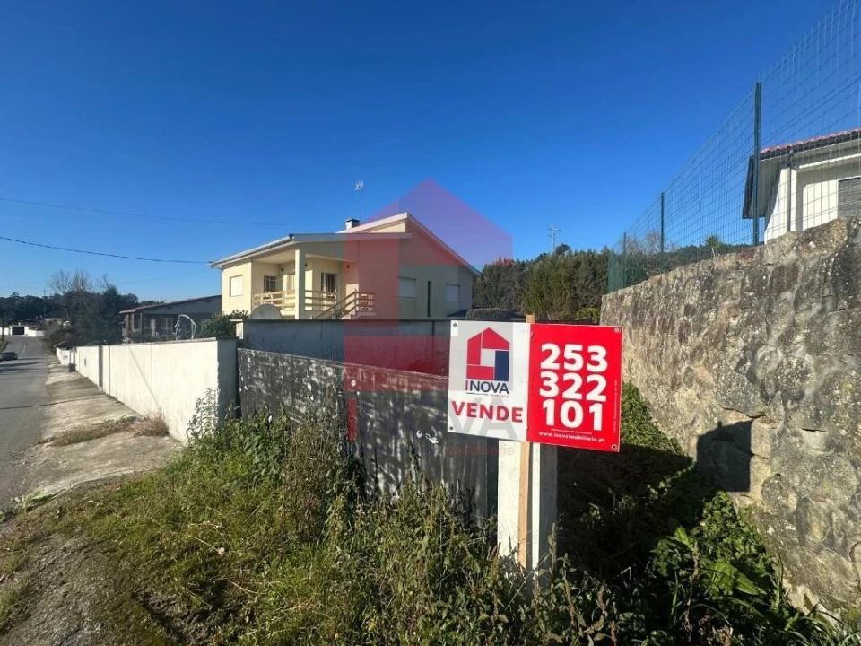 Terreno para Venda em Ribeira do Neiva Foto 1