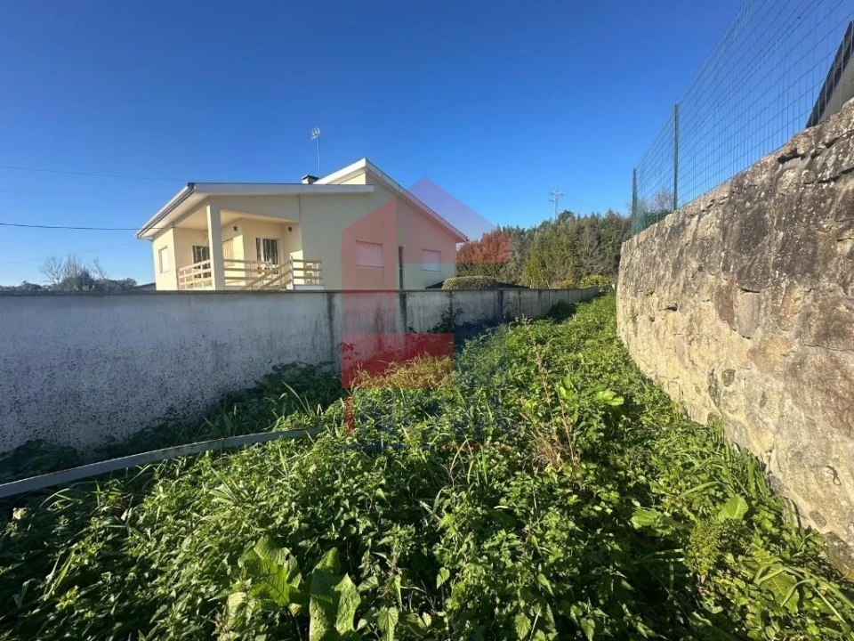 Terreno para Venda em Ribeira do Neiva Foto 3