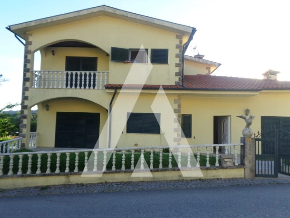 Moradia T3 para Venda em Sande, Vilarinho, Barros e Gomide Foto 2