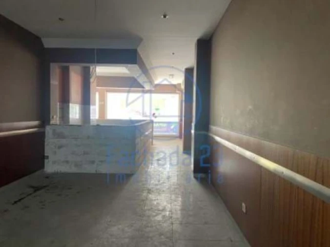 Negócio para Venda em Cidade da Maia Foto 4