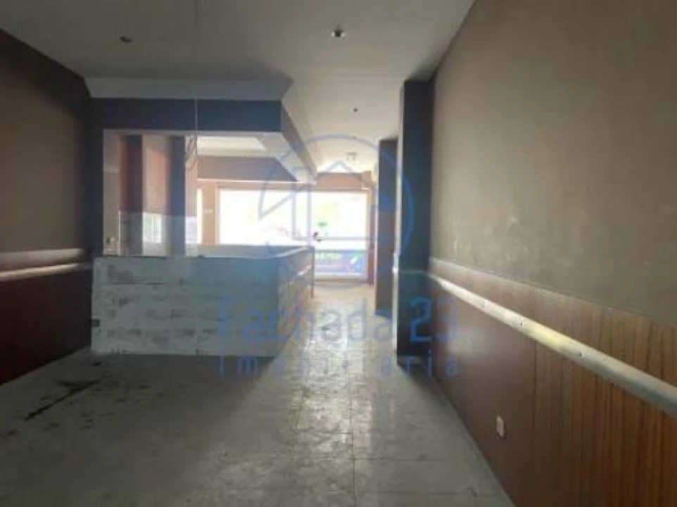 Negócio para Venda em Cidade da Maia Foto 4