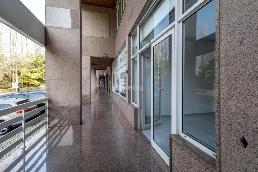 Negócio para Venda em Agualva e Mira-Sintra Foto 12