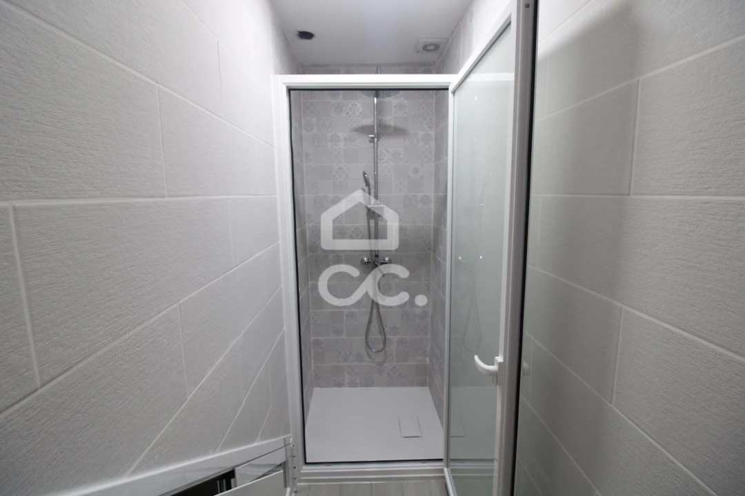 Apartamento para Venda em Santa Maria Maior Foto 5