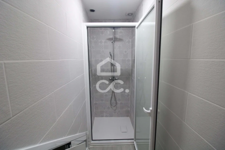 Apartamento para Venda em Santa Maria Maior Foto 5