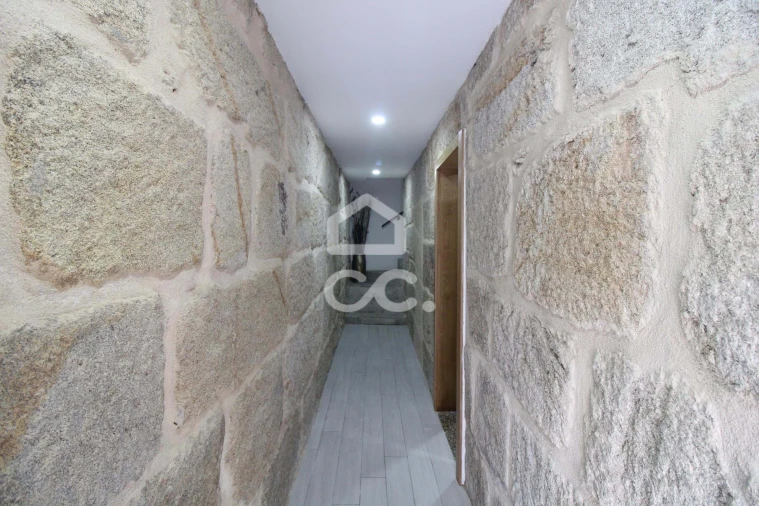 Apartamento para Venda em Santa Maria Maior Foto 12