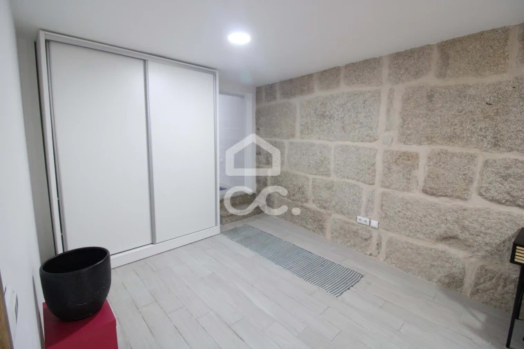 Apartamento para Venda em Santa Maria Maior Foto 2
