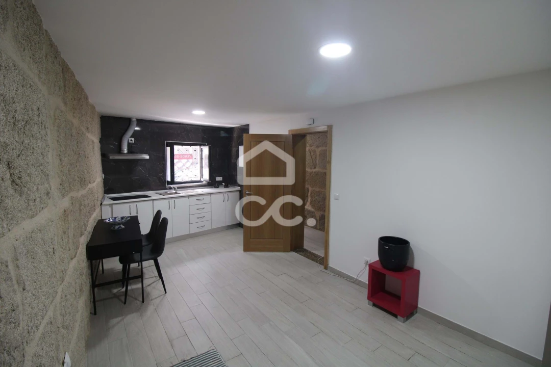 Apartamento para Venda em Santa Maria Maior Foto 1