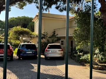 Moradia T7 para Venda em Quarteira