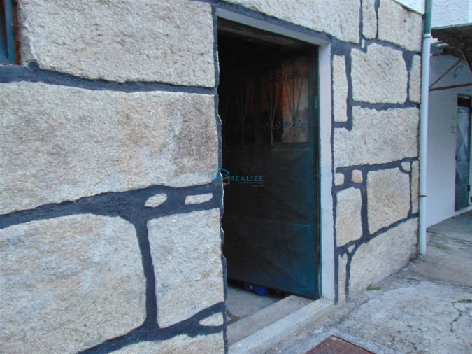 Moradia T4 para Venda em Vila Marim Foto 6