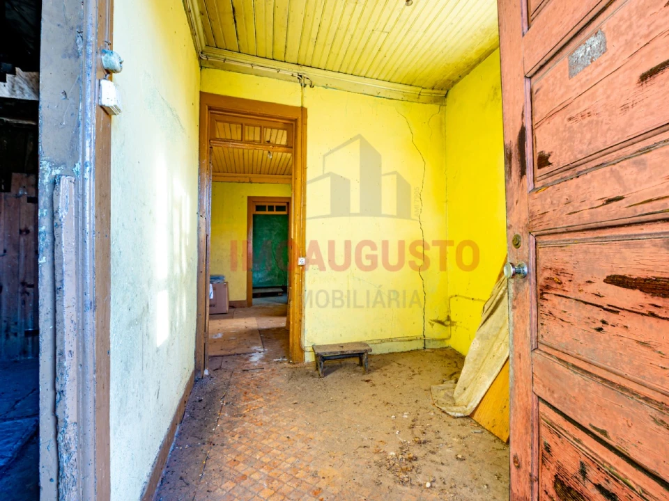 Moradia T4 para Venda em Cortiçô e Vila Chã Foto 5