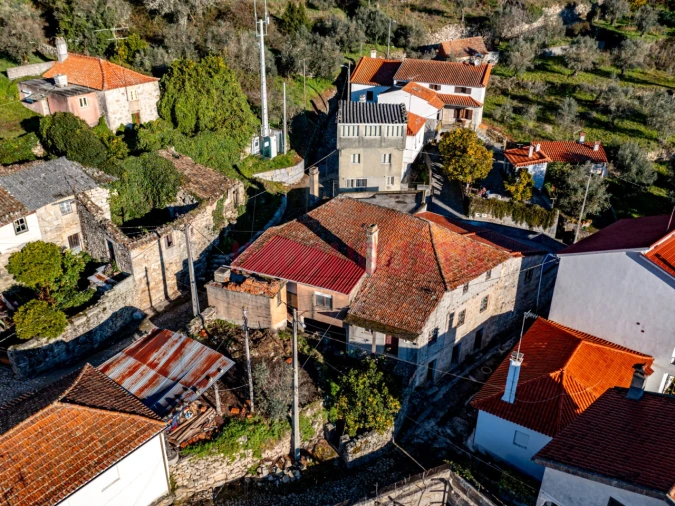 Moradia T4 para Venda em Cortiçô e Vila Chã Foto 3
