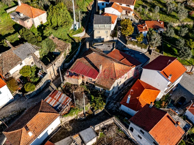 Moradia T4 para Venda em Cortiçô e Vila Chã Foto 4