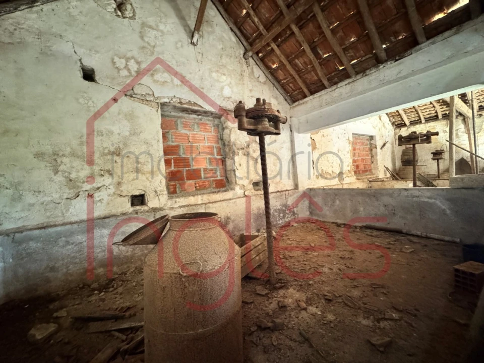 Moradia T1 para Venda em Almoster Foto 6