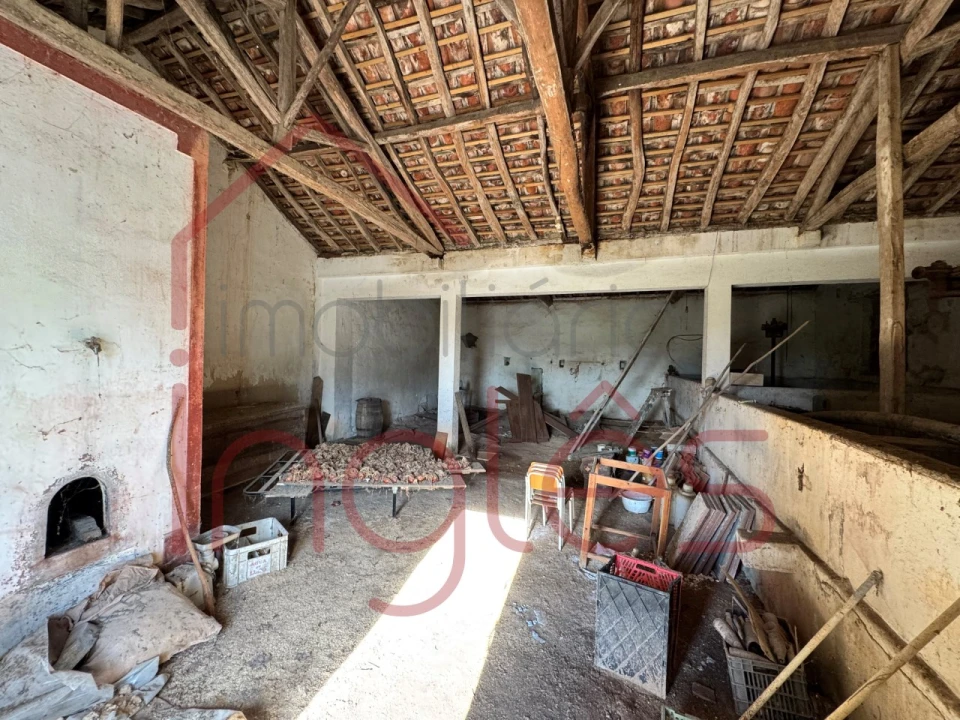 Moradia T1 para Venda em Almoster Foto 7