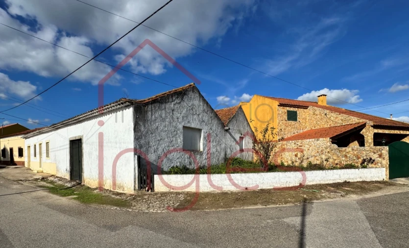 Moradia T1 para Venda em Almoster