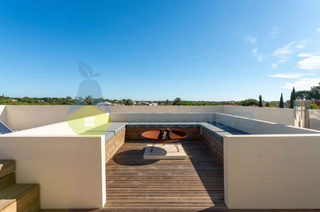 Moradia T4 para Venda em Almancil Foto 15