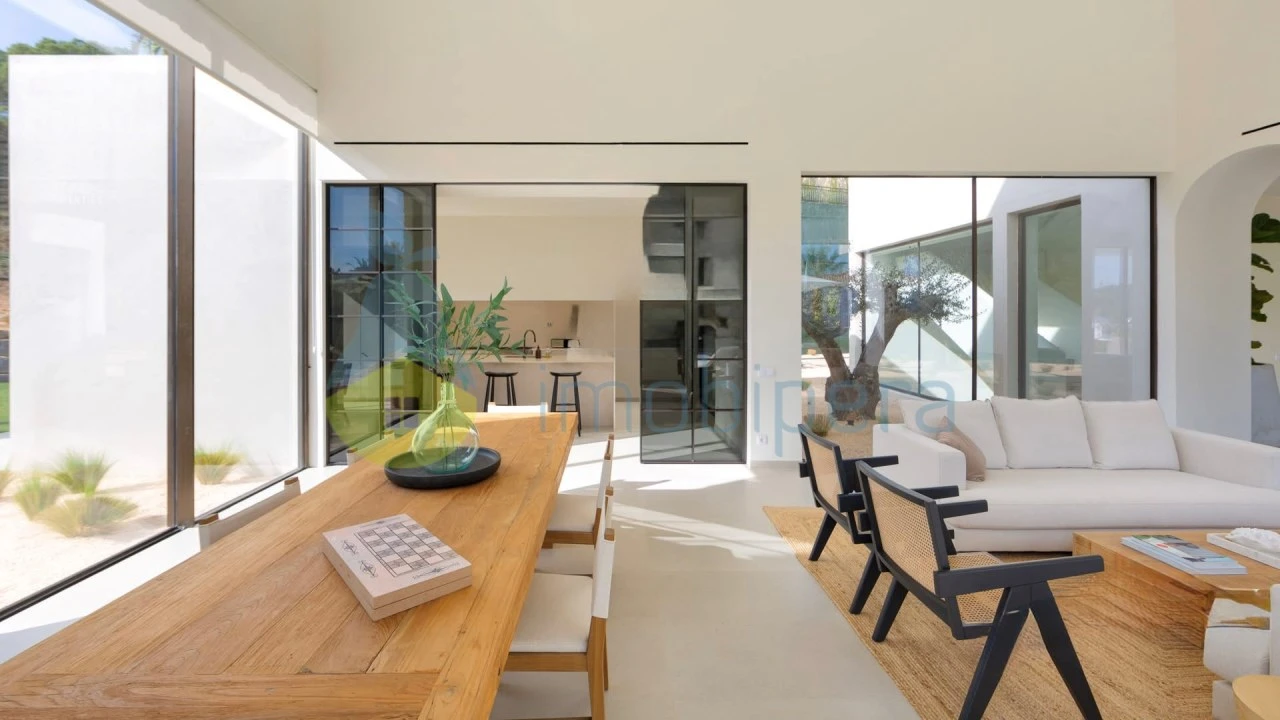 Moradia T4 para Venda em Almancil Foto 7