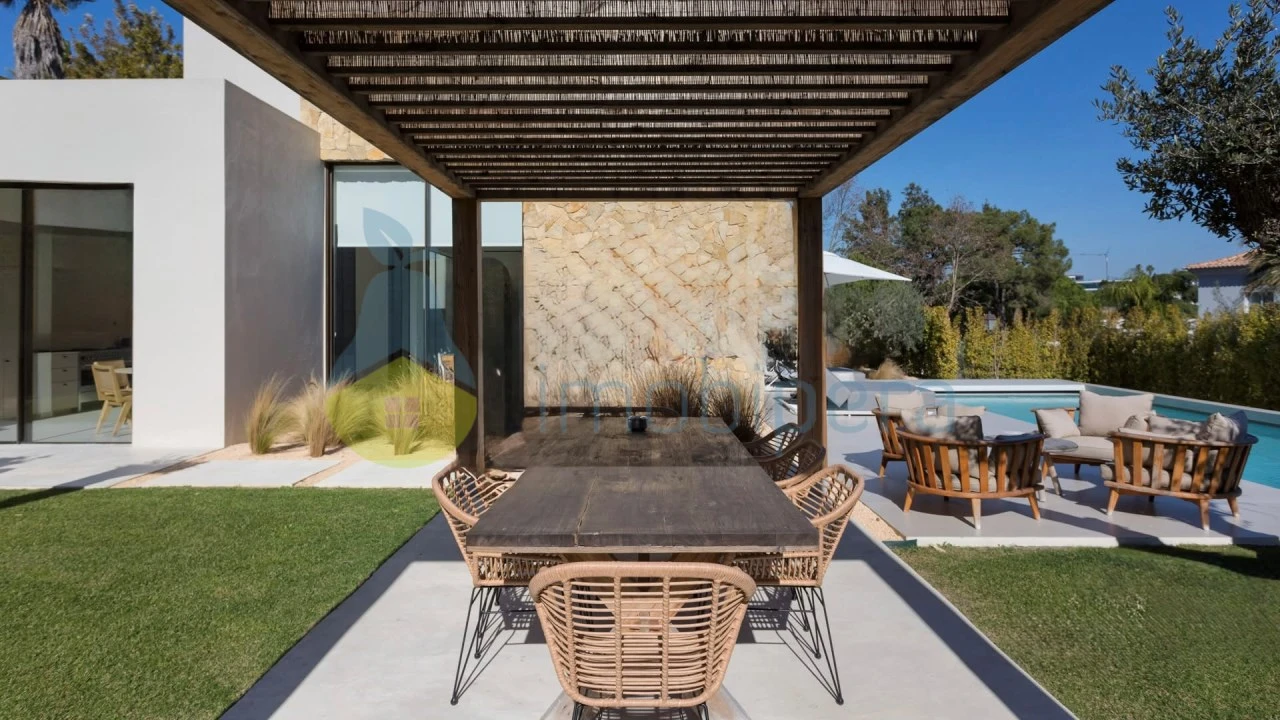 Moradia T4 para Venda em Almancil Foto 18