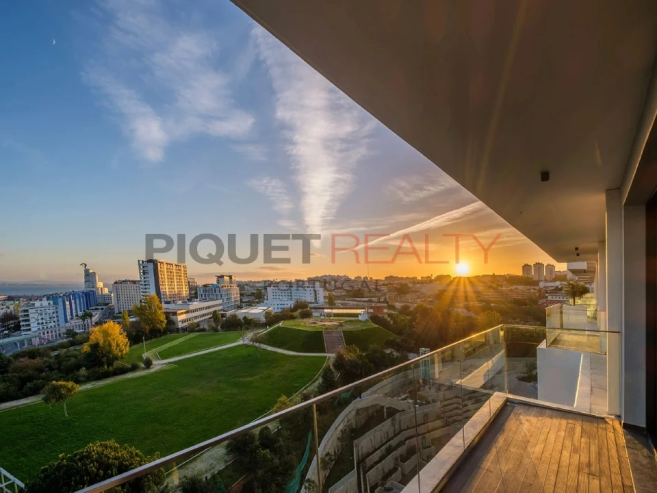 Apartamento T4 para Venda em Parque das Nações Foto 10