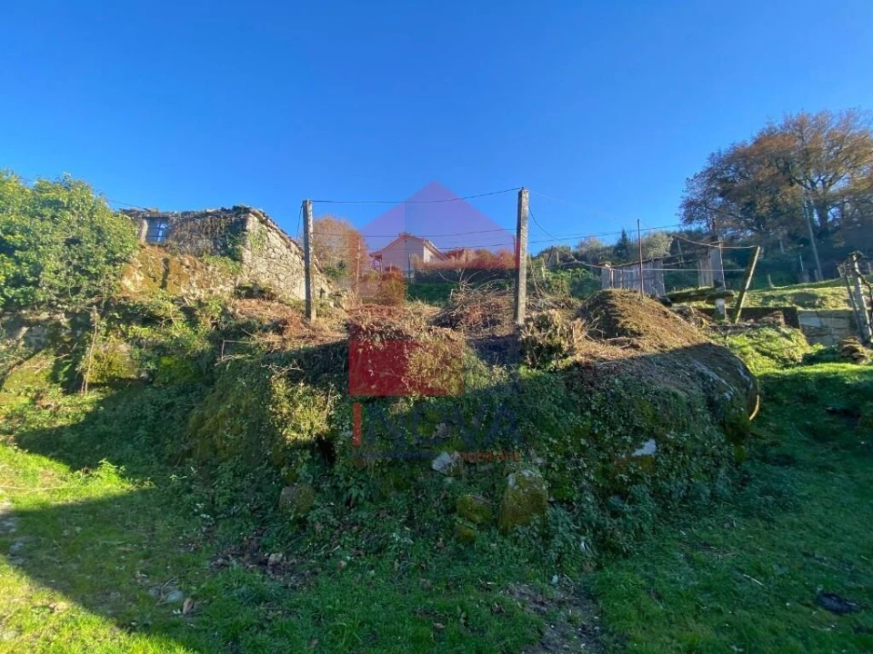 Moradia para Venda em Cuide de Vila Verde Foto 23