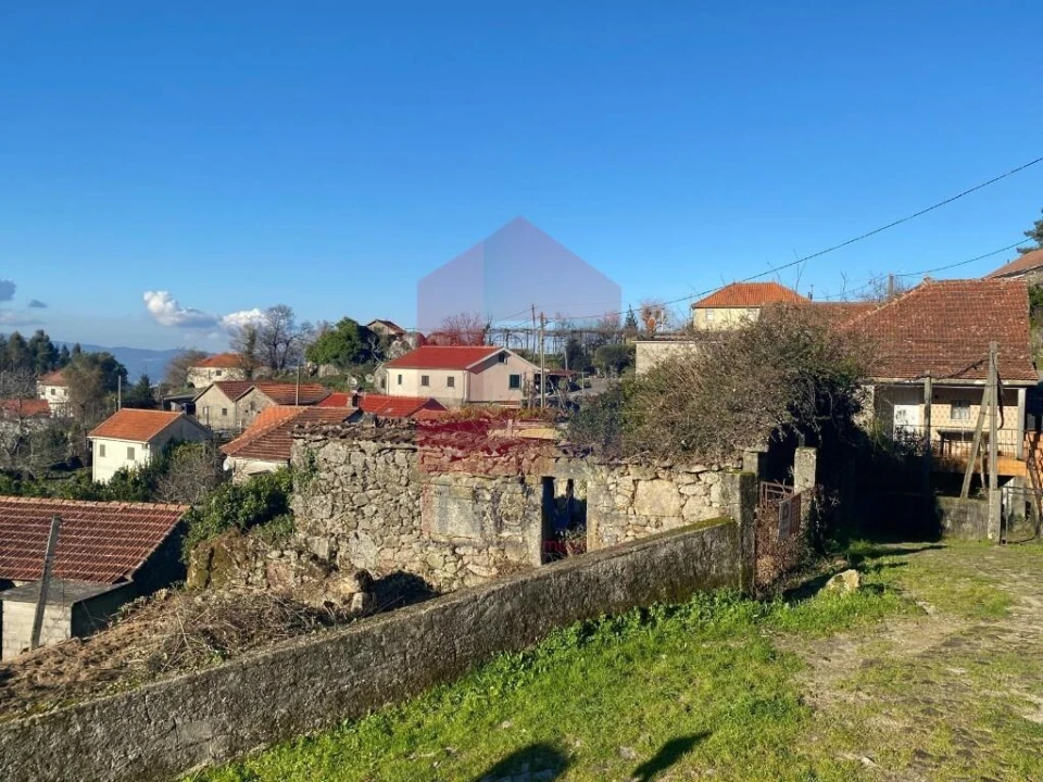 Moradia para Venda em Cuide de Vila Verde Foto 2