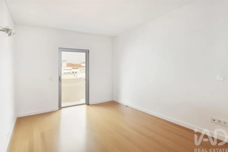 Apartamento T3 para Venda em Algés, Linda-A-Velha e Cruz Quebrada-Dafundo Foto 18