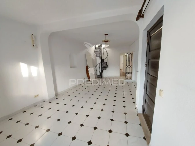 Moradia T5 para Venda em Bensafrim e Barão de São João Foto 18