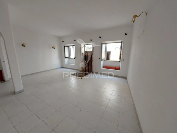 Moradia T5 para Venda em Bensafrim e Barão de São João Foto 5