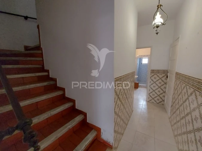 Moradia T5 para Venda em Bensafrim e Barão de São João Foto 6