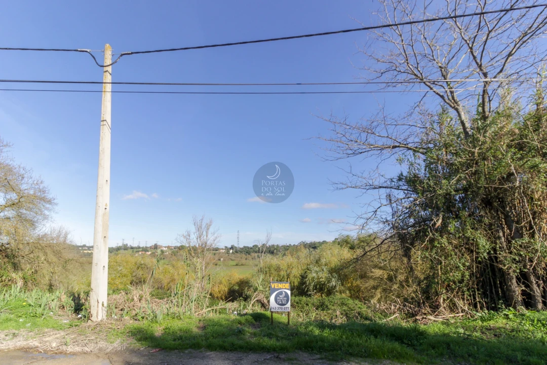 Moradia T2 para Venda em Povoa da Isenta Foto 19