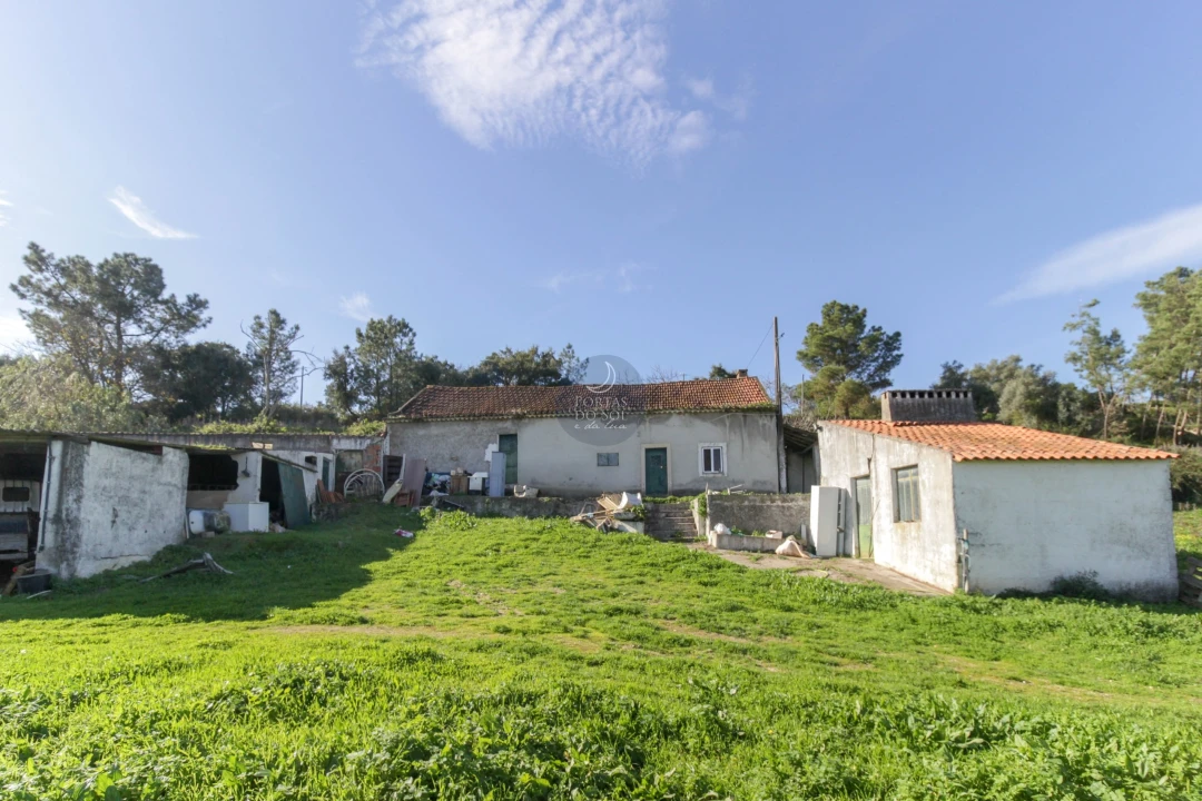 Moradia T2 para Venda em Povoa da Isenta Foto 1