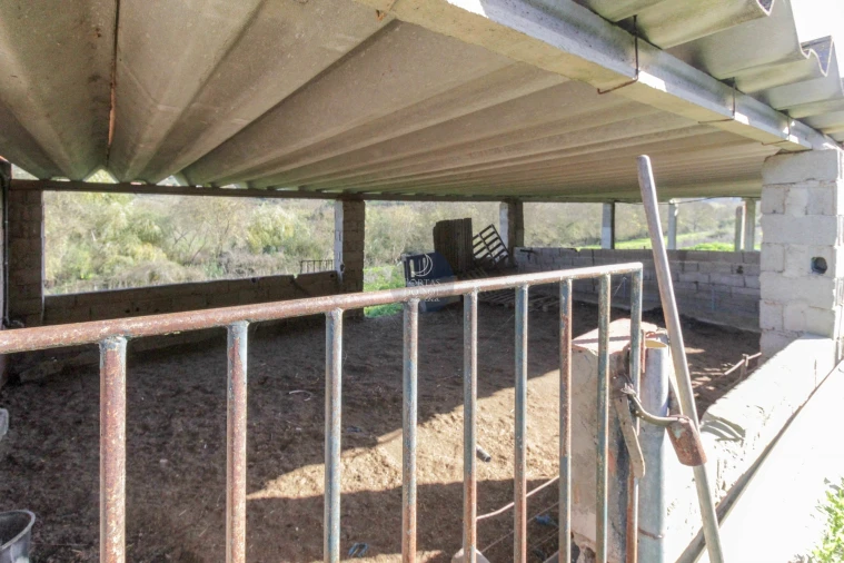 Moradia T2 para Venda em Povoa da Isenta Foto 10