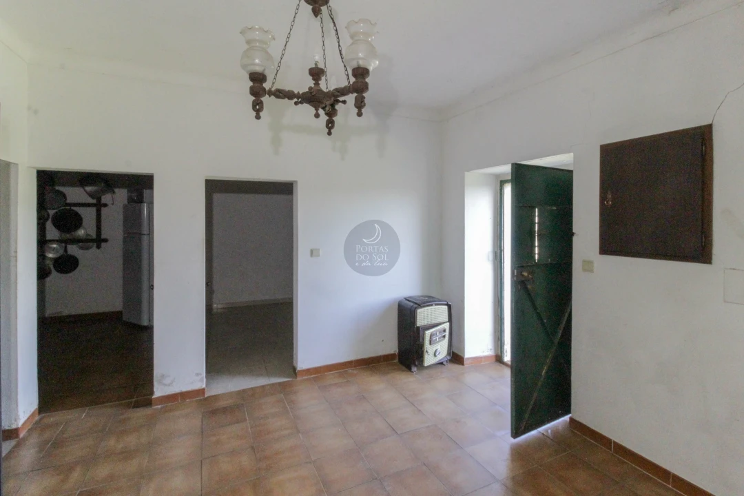 Moradia T2 para Venda em Povoa da Isenta Foto 2