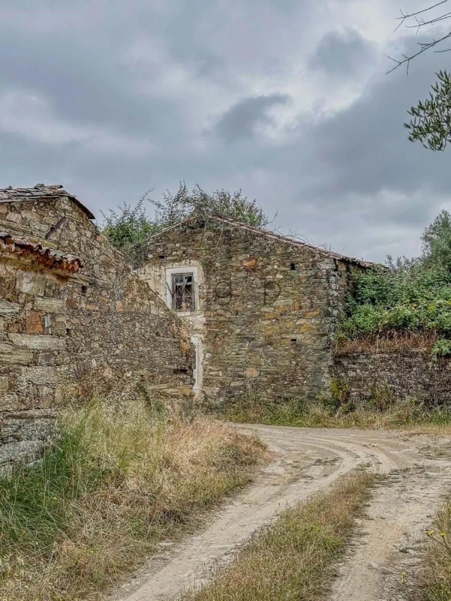 Terreno para Venda em Benquerenças Foto 32