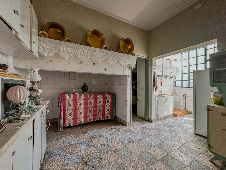 Moradia T4 para Venda em Espírito Santo, Nossa Senhora da Graça e São Simão Foto 4