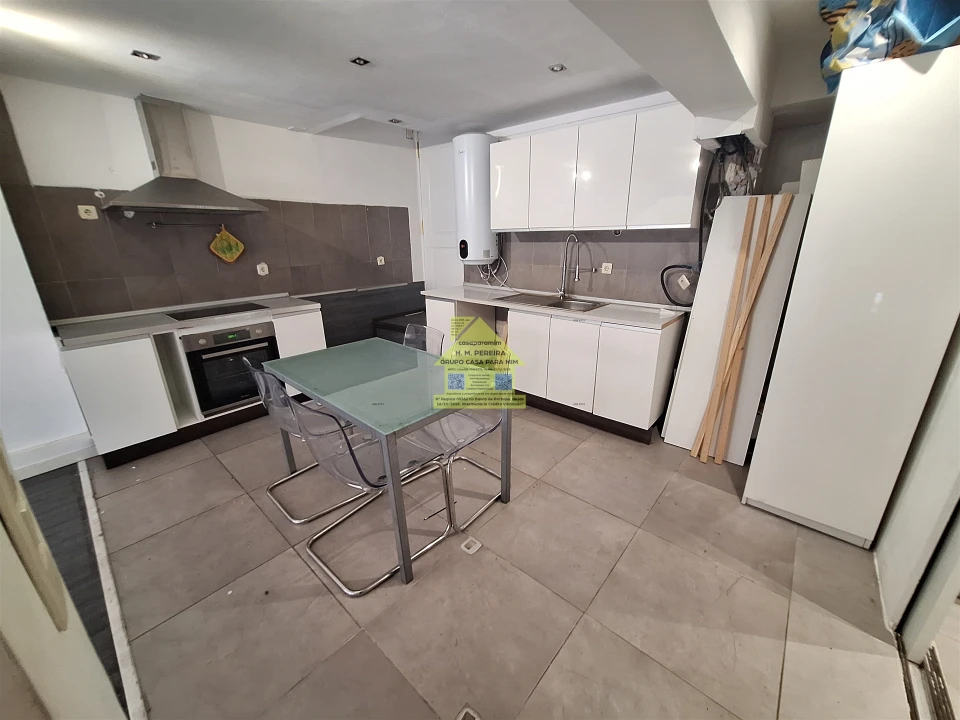 Apartamento T3 para Venda em Santa Marinha e São Pedro da Afurada Foto 3