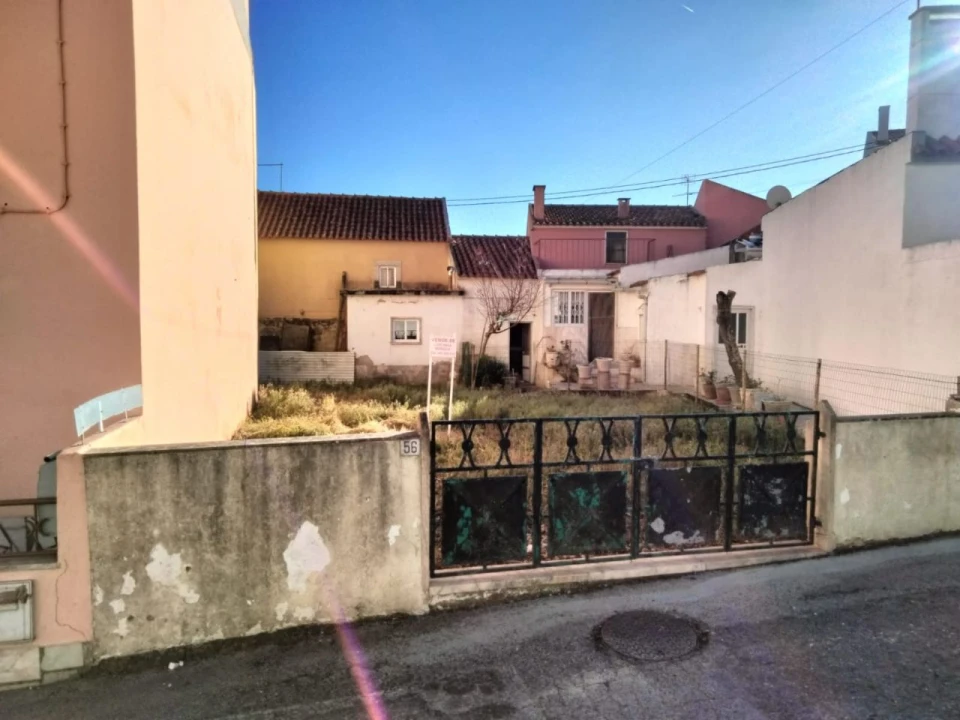 Terreno para Venda em Maceira Foto 1