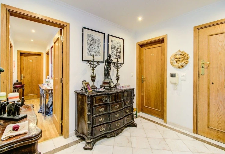 Apartamento T3 para Venda em Lisboa Foto 1