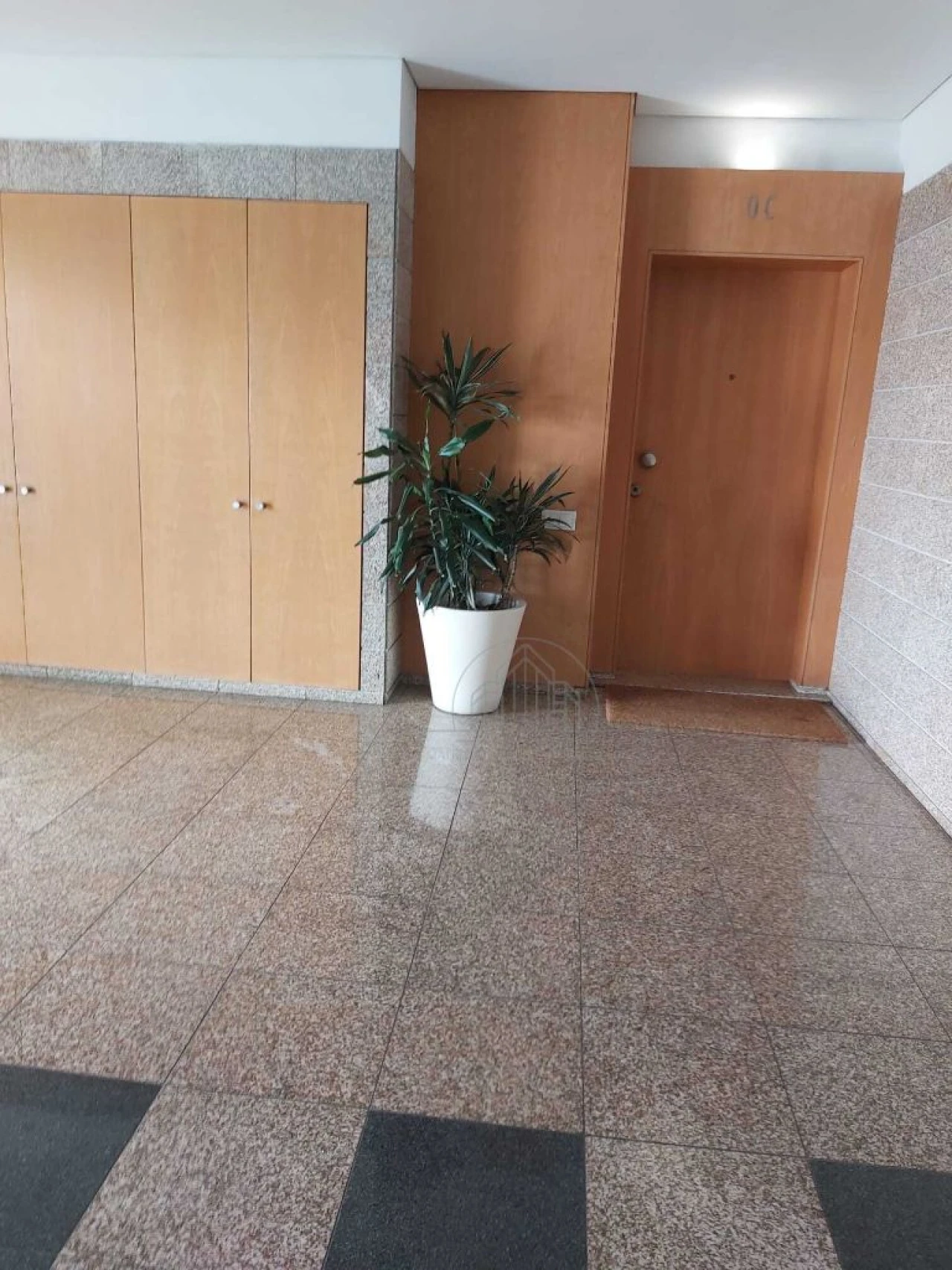 Apartamento T2 para Arrendamento em Porto Foto 7