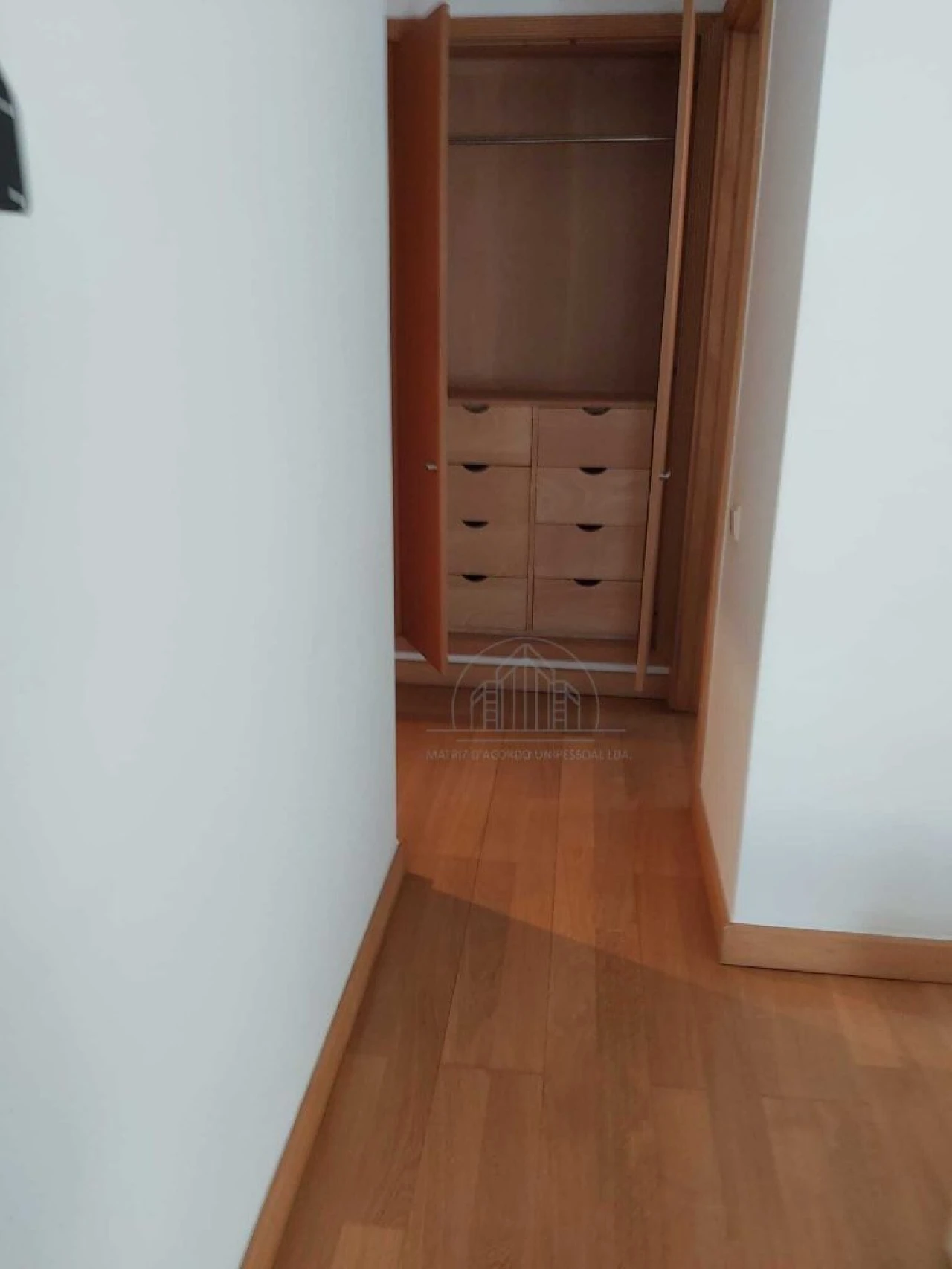 Apartamento T2 para Arrendamento em Porto Foto 17