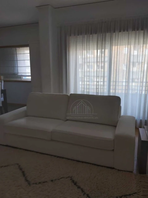 Apartamento T2 para Arrendamento em Porto