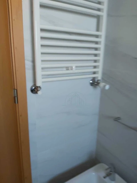 Apartamento T2 para Arrendamento em Porto