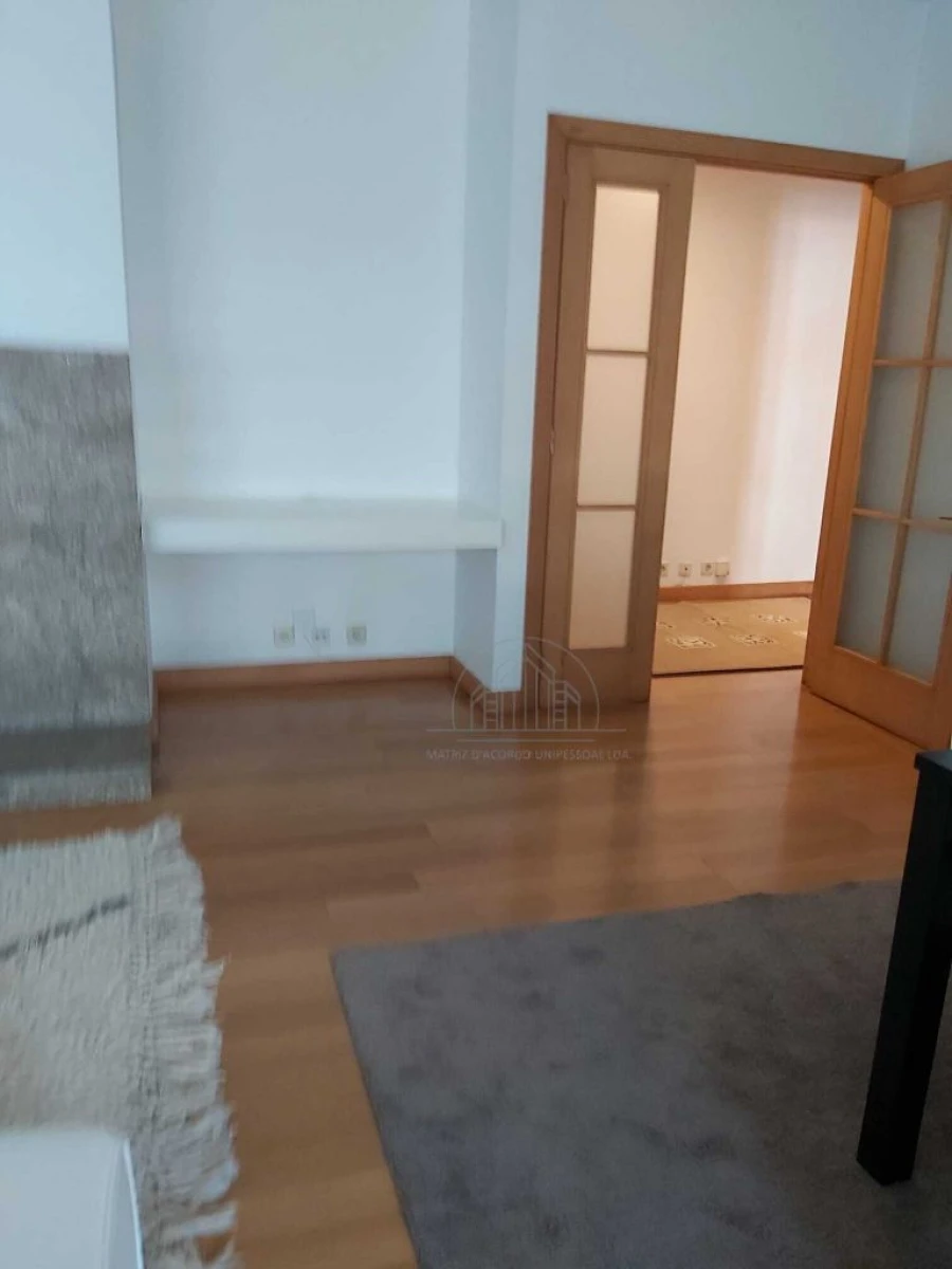 Apartamento T2 para Arrendamento em Porto Foto 10