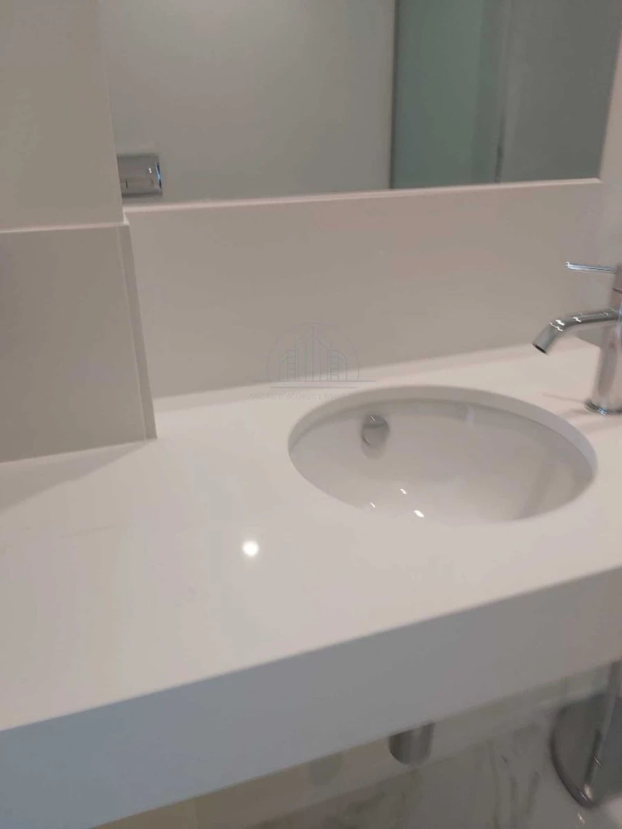 Apartamento T2 para Arrendamento em Porto Foto 6