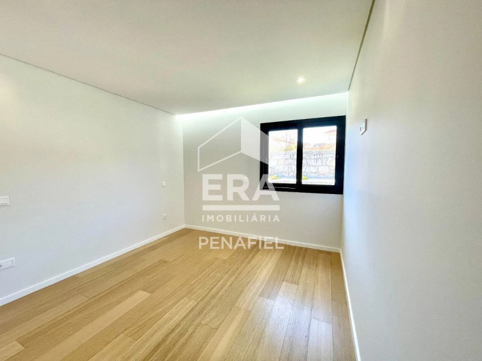 Moradia T3 para Venda em Caíde de Rei Foto 23