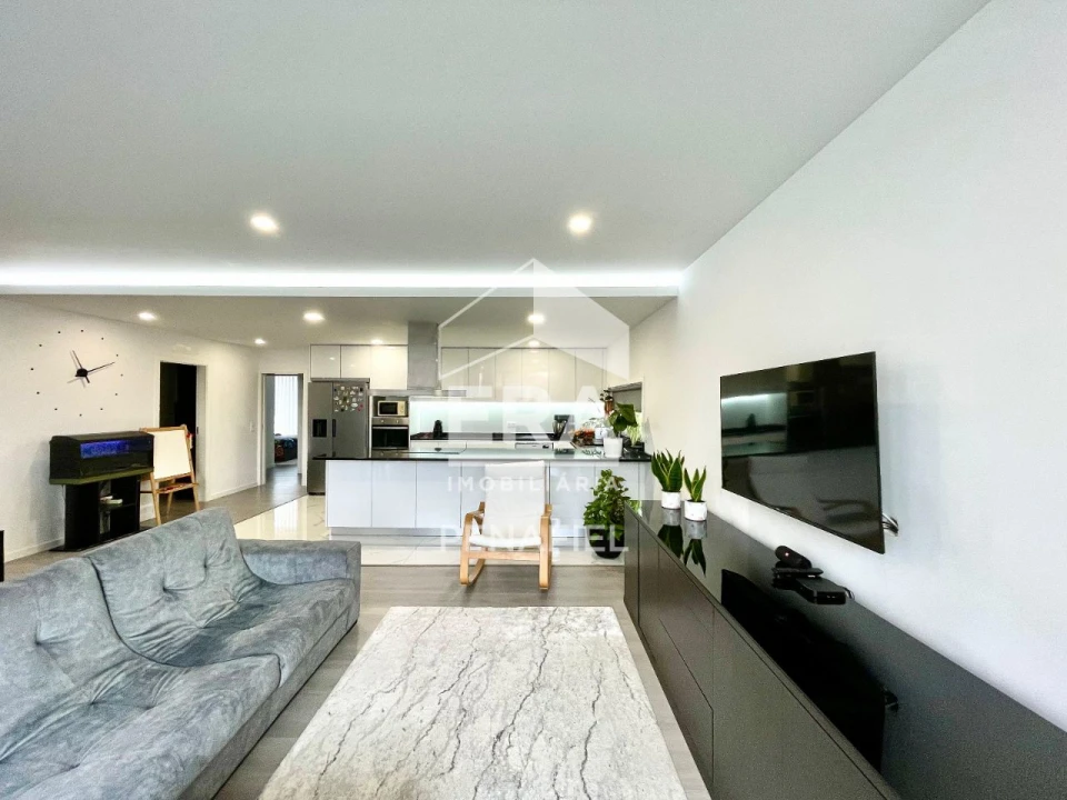 Moradia T3 para Venda em Nespereira Foto 7