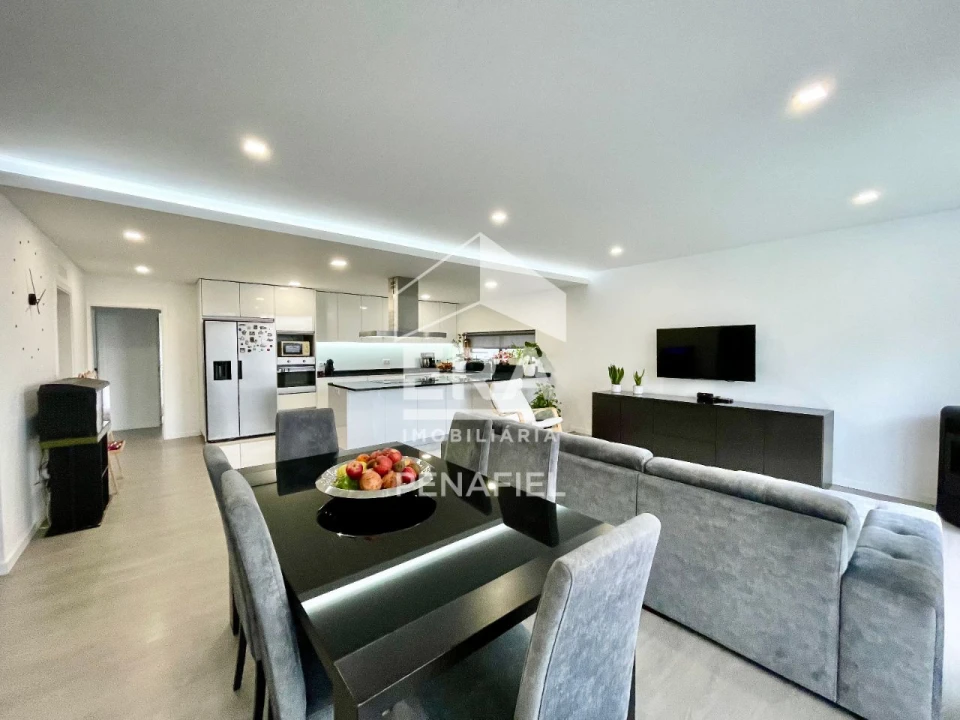 Moradia T3 para Venda em Nespereira Foto 5